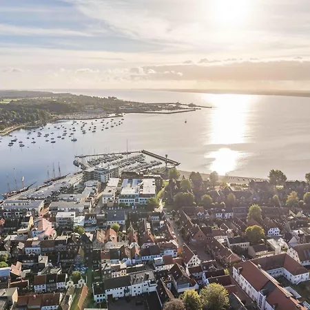 Stadthaus Im Kattsund Zur Kurzzeitvermietung * Eckernförde