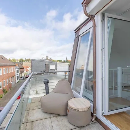 Tatil Evi Stadthaus Im Kattsund Zur Kurzzeitvermietung *